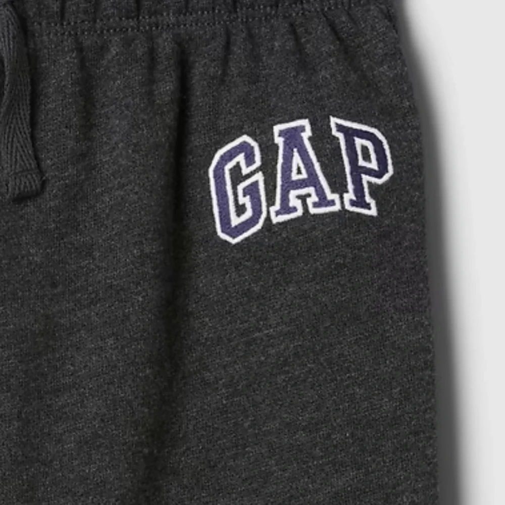 GAP Boys Charcoal Gray Logo Jogger Sweatpants Size 5 Pull On